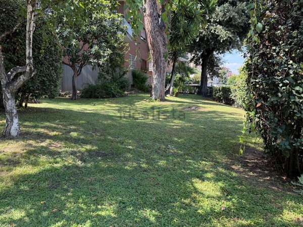 appartamento in vendita a Roma in zona Gianicolense