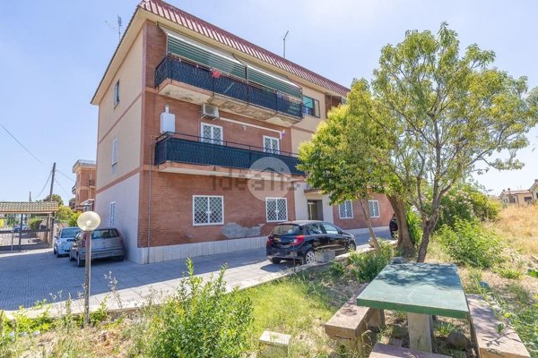 appartamento in vendita a Roma in zona Castelverde