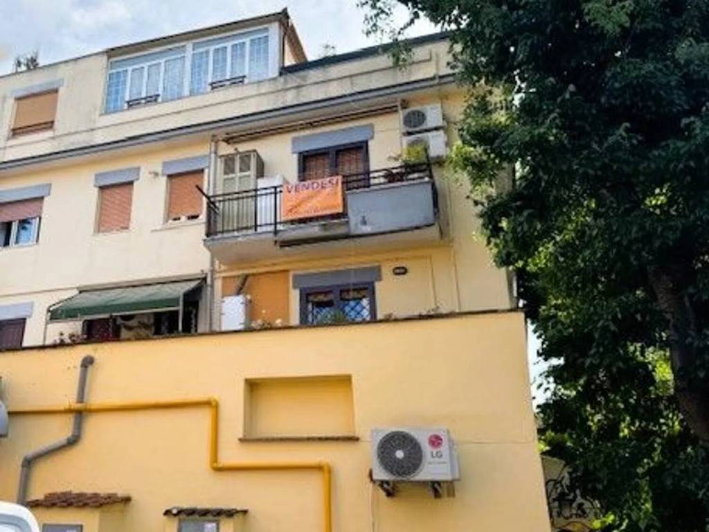 appartamento in vendita a Roma in zona Acilia