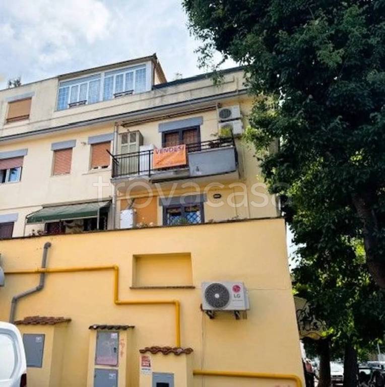 appartamento in vendita a Roma in zona Acilia