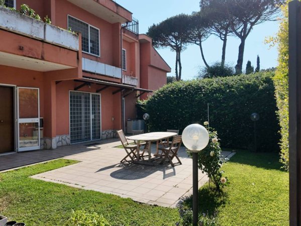 appartamento in vendita a Roma in zona Infernetto