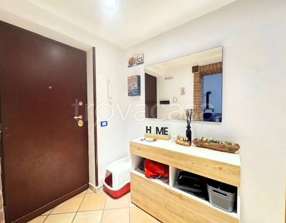 appartamento in vendita a Roma in zona Acilia