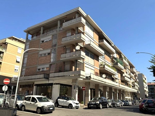 appartamento in vendita a Roma in zona Della Vittoria