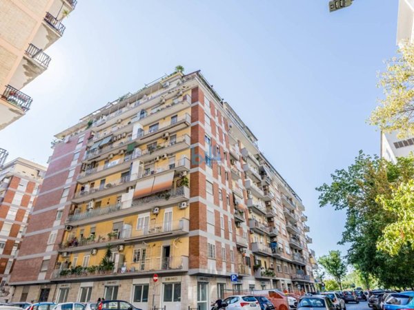 appartamento in vendita a Roma in zona Prenestino-Labicano