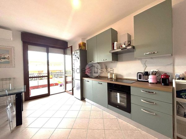 appartamento in vendita a Roma in zona Ponte di Nona