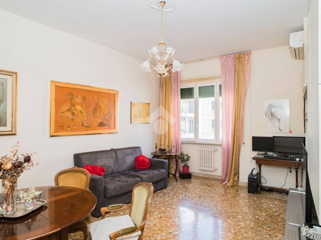 appartamento in vendita a Roma in zona Gianicolense