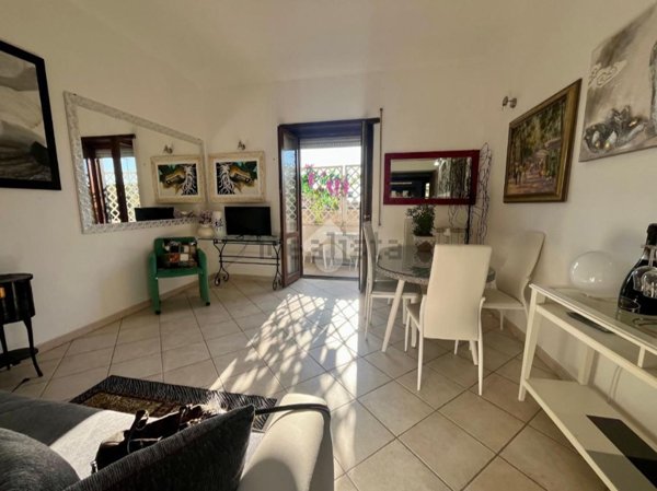 appartamento in vendita a Roma in zona Isola Farnese