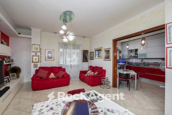 appartamento in vendita a Roma in zona Prenestino-Labicano