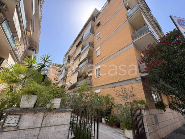 appartamento in vendita a Roma in zona Tor di Quinto