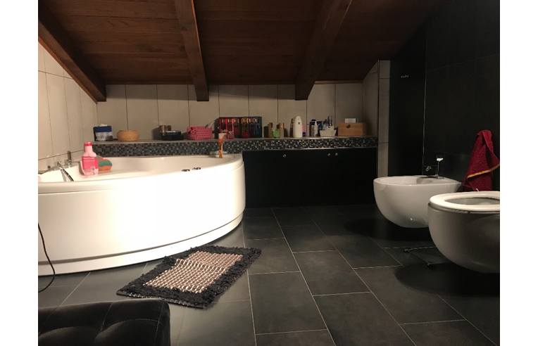 casa indipendente in vendita a Roma in zona Infernetto