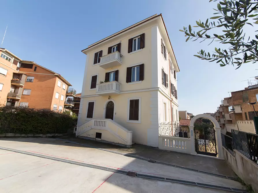 appartamento in vendita a Roma in zona Gianicolense
