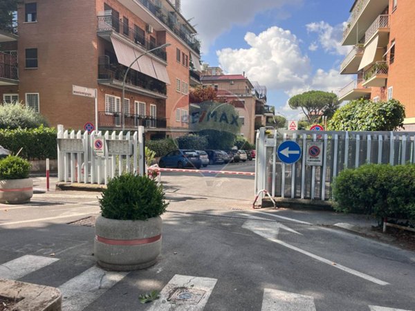 appartamento in vendita a Roma in zona Grottarossa