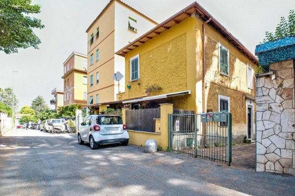 casa indipendente in vendita a Roma in zona Gianicolense