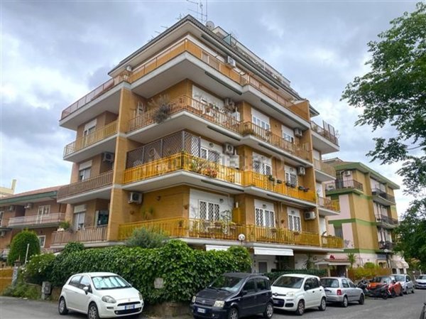 appartamento in vendita a Roma in zona Torrevecchia