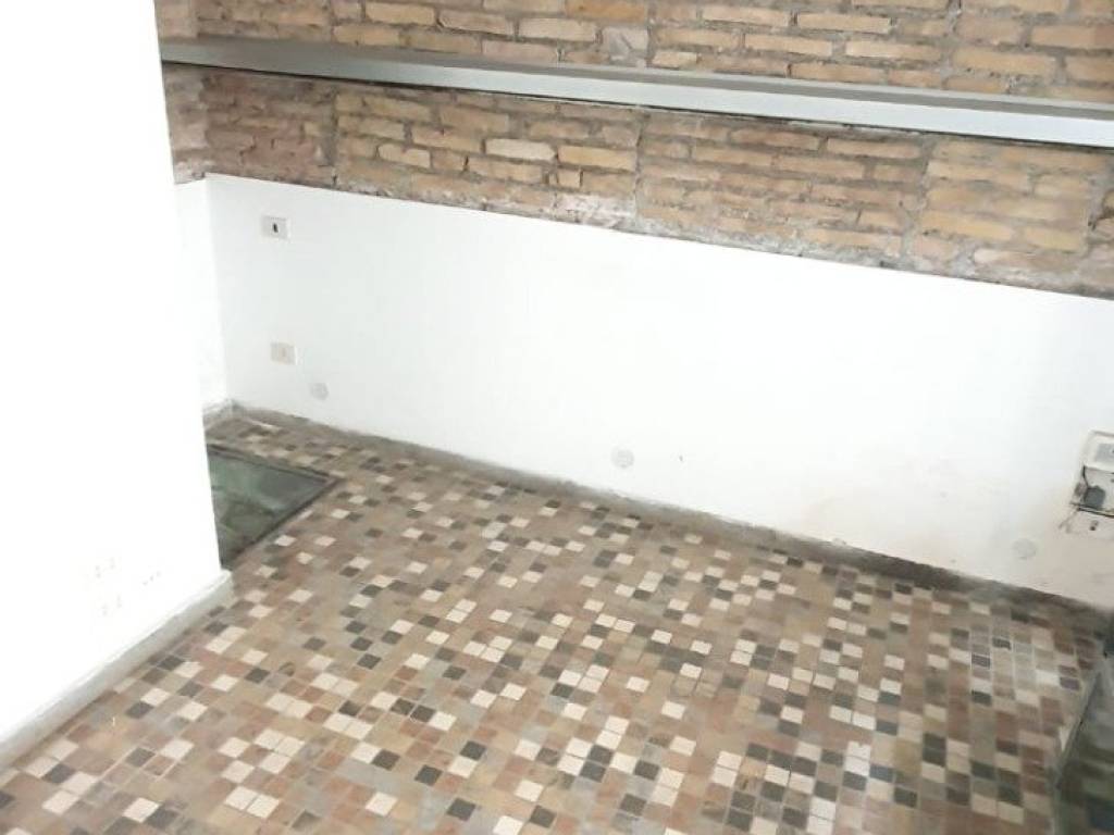 negozio in vendita a Roma in zona Salario