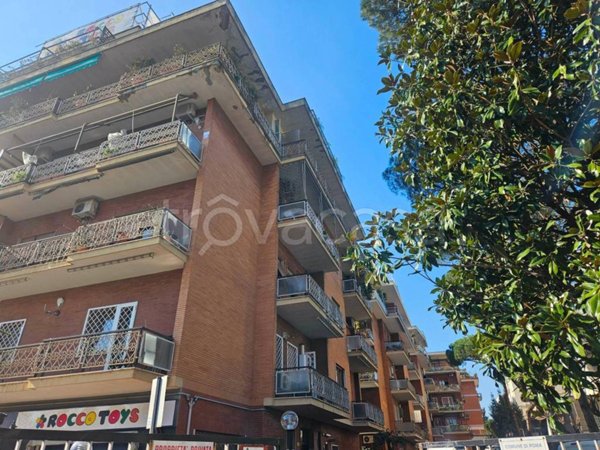 appartamento in vendita a Roma in zona Gianicolense