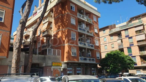appartamento in vendita a Roma in zona Ostia