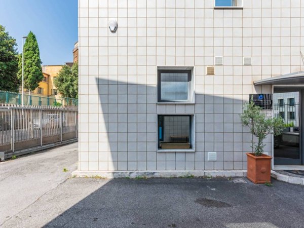 ufficio in vendita a Roma in zona Tor Sapienza