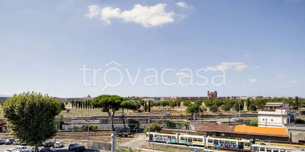 appartamento in vendita a Roma in zona Prenestino-Centocelle