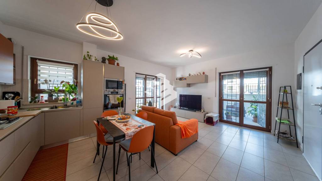 appartamento in vendita a Roma in zona Acilia