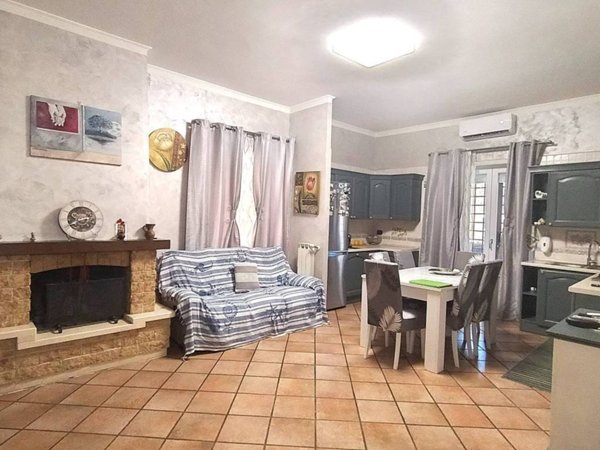 appartamento in vendita a Roma in zona Lunghezza