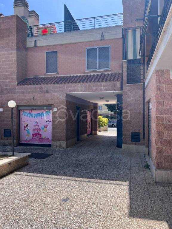 appartamento in vendita a Roma in zona Castelverde