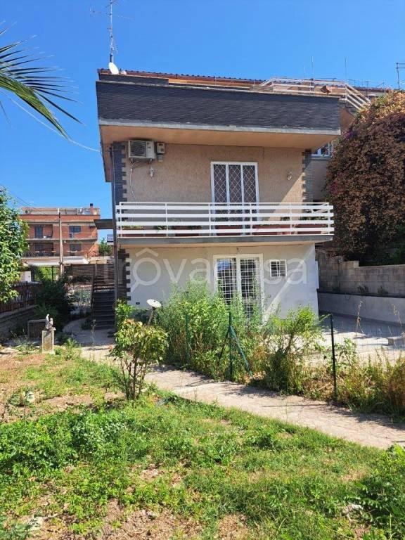 appartamento in vendita a Roma in zona Trigoria