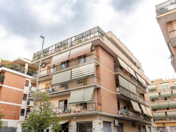 appartamento in vendita a Roma in zona Torrevecchia