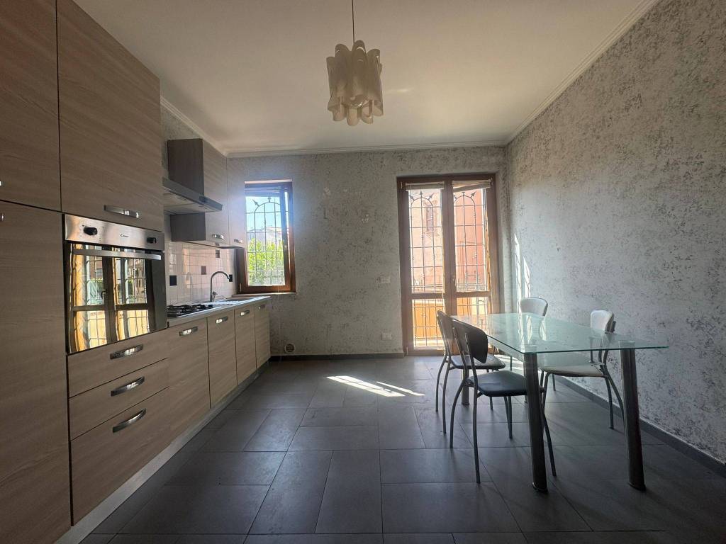 appartamento in vendita a Roma in zona Acilia