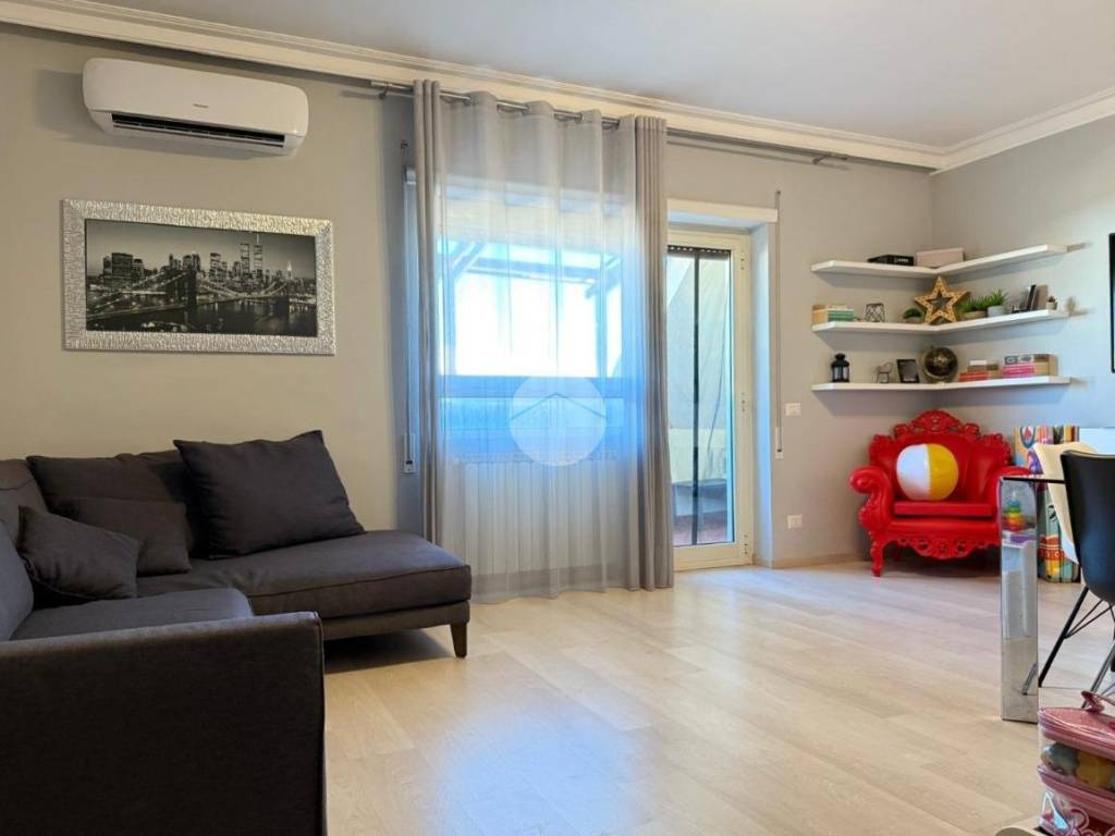 appartamento in vendita a Roma in zona Monte Sacro/Talenti