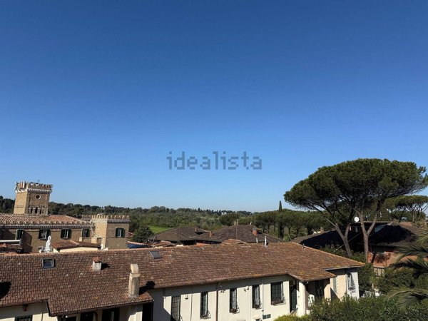 appartamento in vendita a Roma in zona Appio Pignatelli