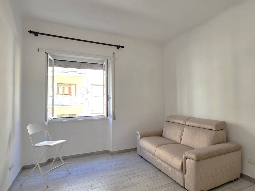 appartamento in vendita a Roma in zona Appio Claudio