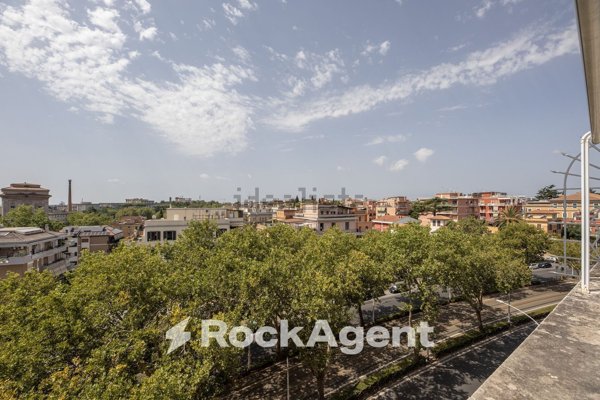 appartamento in vendita a Roma in zona Gianicolense