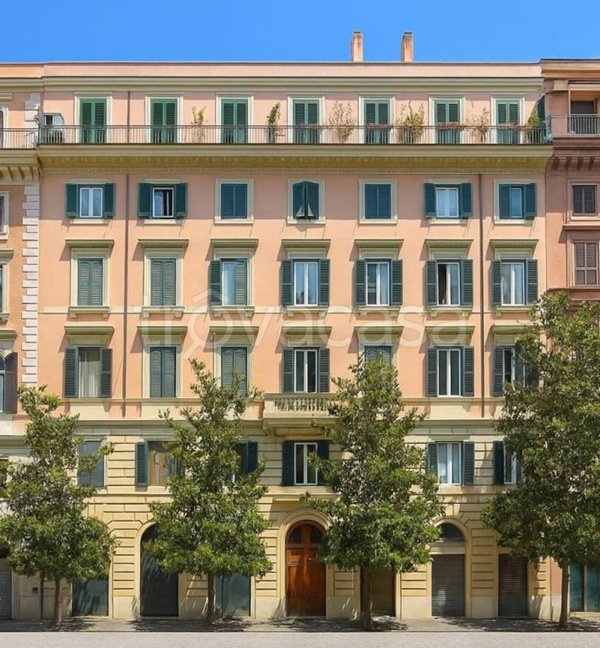 appartamento in vendita a Roma in zona Rione Monti/Campitelli