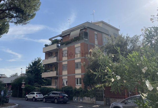 appartamento in vendita a Roma in zona Monte Sacro/Talenti