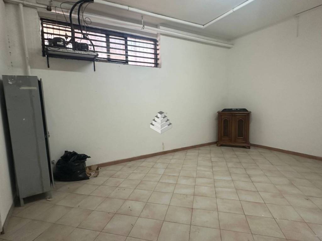 negozio in vendita a Roma in zona Aurelio