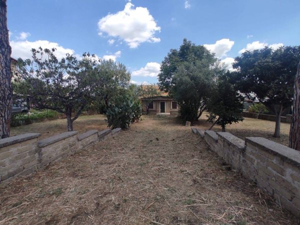 terreno agricolo in vendita a Roma in zona Borghesiana