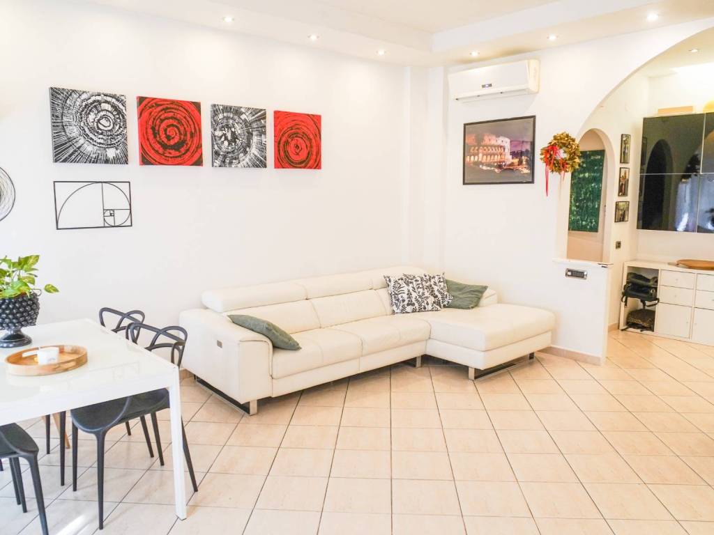 appartamento in vendita a Roma