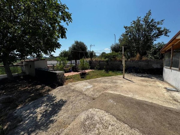 casa indipendente in vendita a Roma in zona Borghesiana