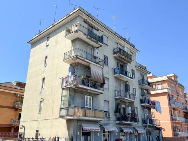 appartamento in vendita a Roma in zona Alessandrino