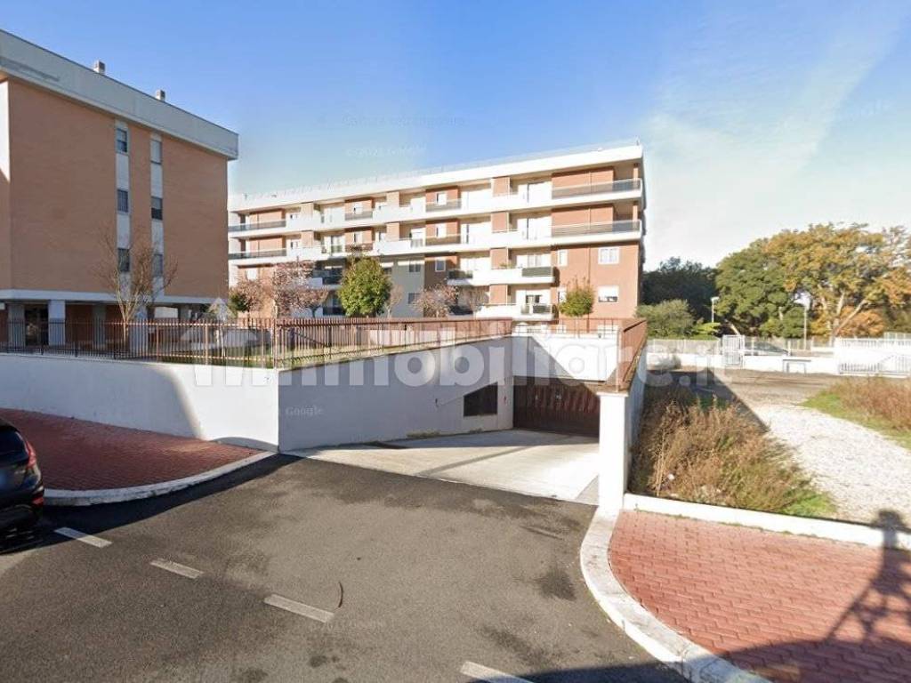 locale commerciale in vendita a Roma in zona Celio