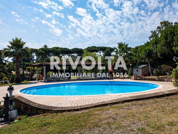 casa indipendente in vendita a Roma in zona Olgiata