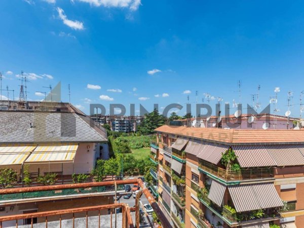 appartamento in vendita a Roma in zona Monte Sacro/Talenti