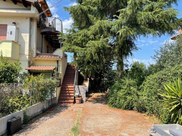 appartamento in vendita a Roma in zona Acilia
