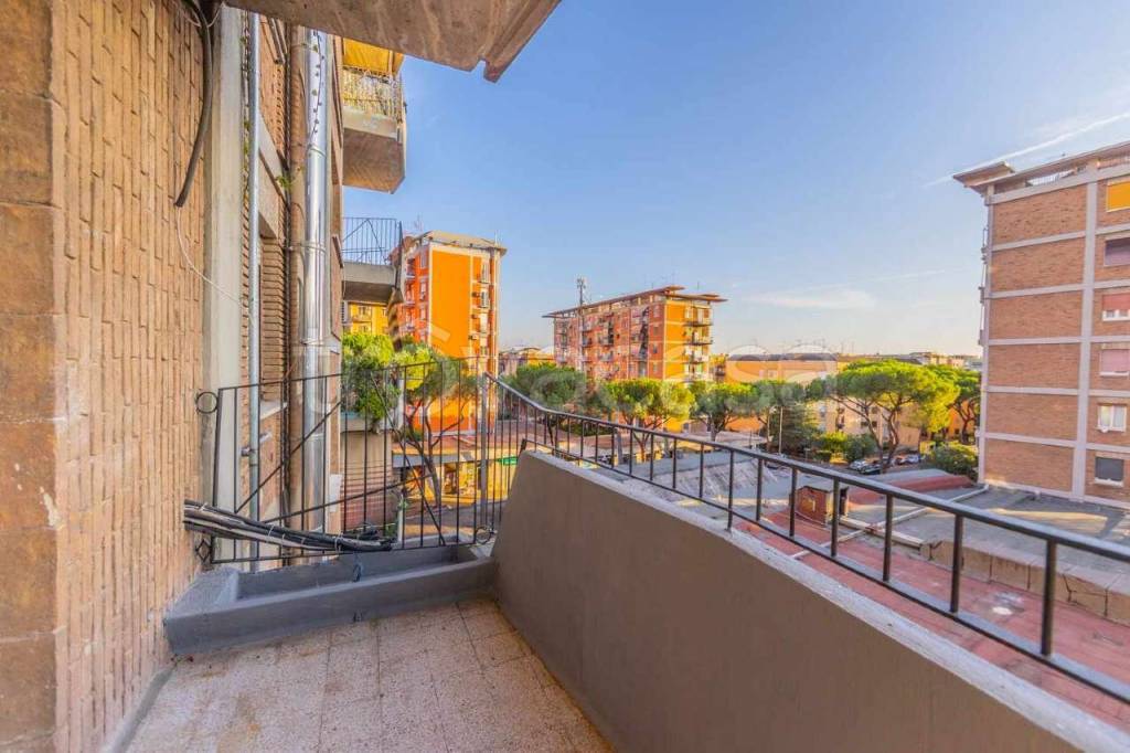 appartamento in vendita a Roma in zona Cinecittà