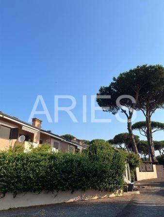 appartamento in vendita a Roma in zona Infernetto