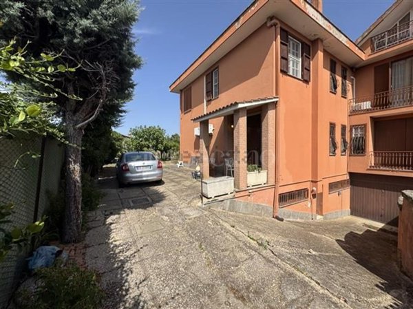 casa indipendente in vendita a Roma in zona Infernetto