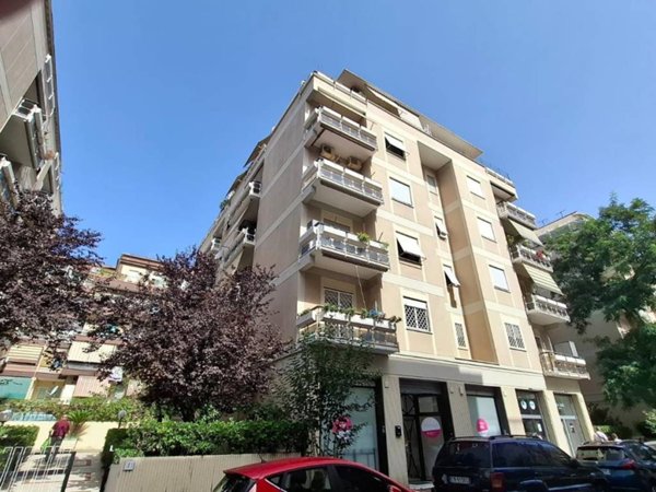 appartamento in vendita a Roma in zona Ostia