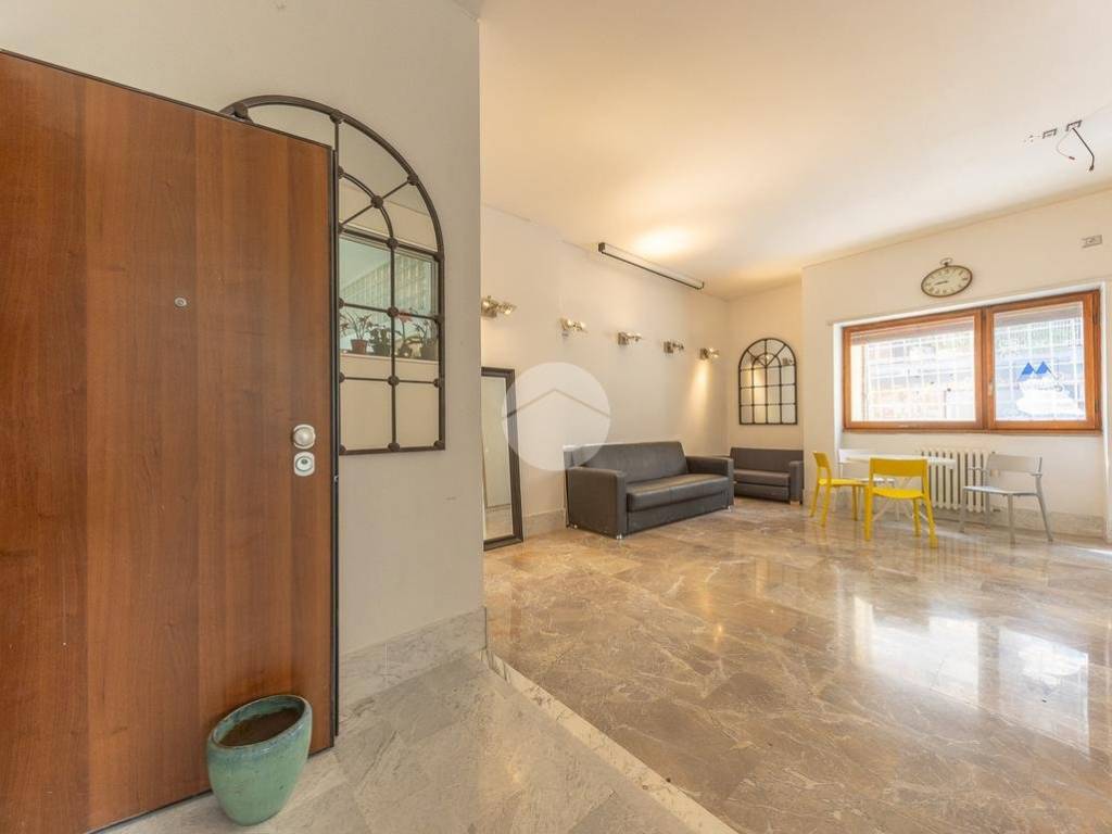 appartamento in vendita a Roma in zona Tor di Quinto