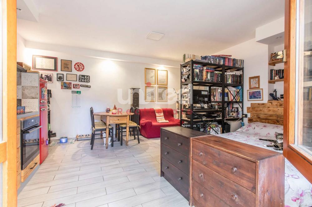 appartamento in vendita a Roma in zona Acilia